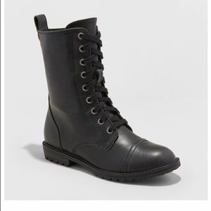 Universal Thread by Target “Cassandra” Boot